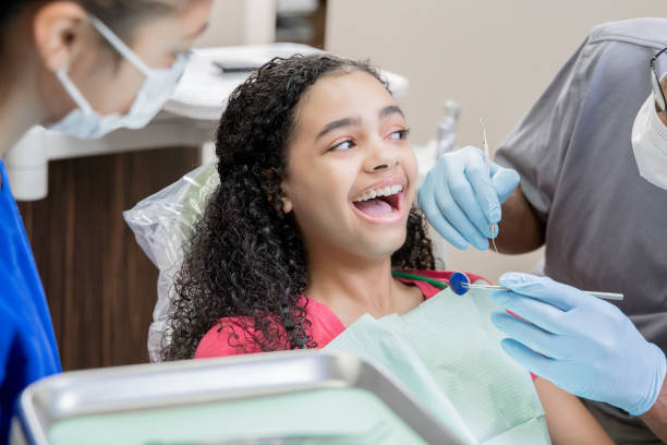 Best Emergency Dental Extractions in Eagleton Village, TN